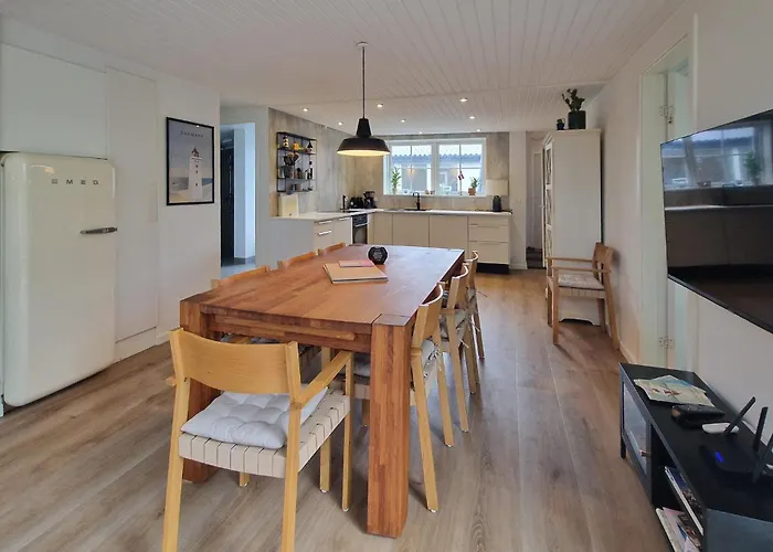 Beautiful In With Wifi بيت للعطل Hjørring